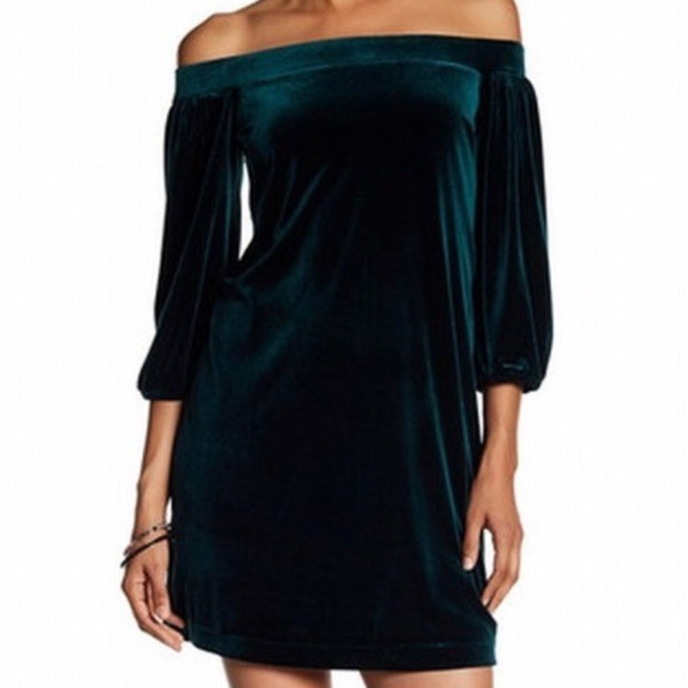 Vince Camuto green velvet dress